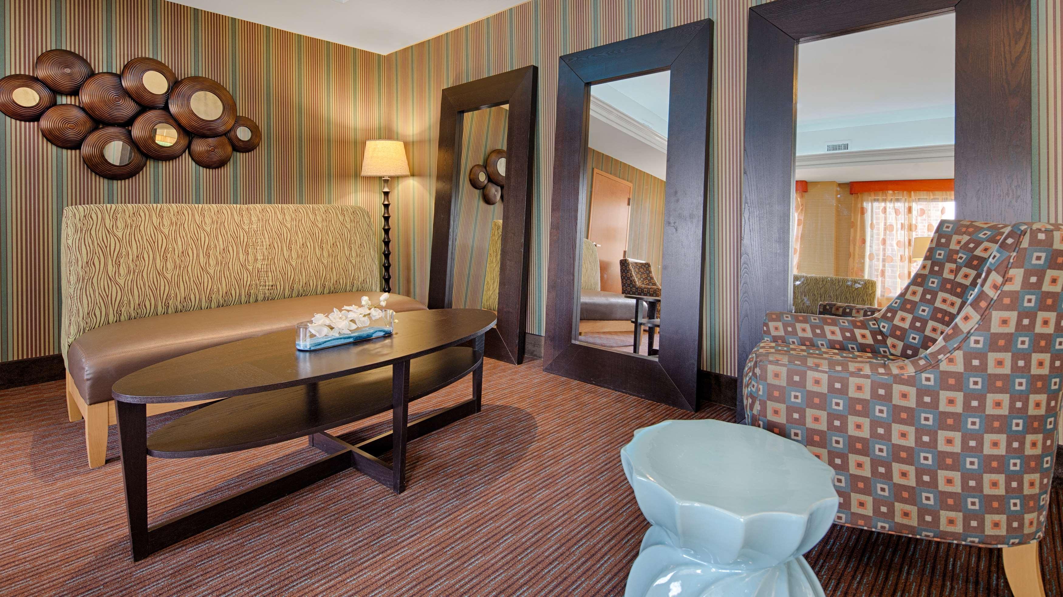 Best Western Plus Glen Allen Inn Екстер'єр фото