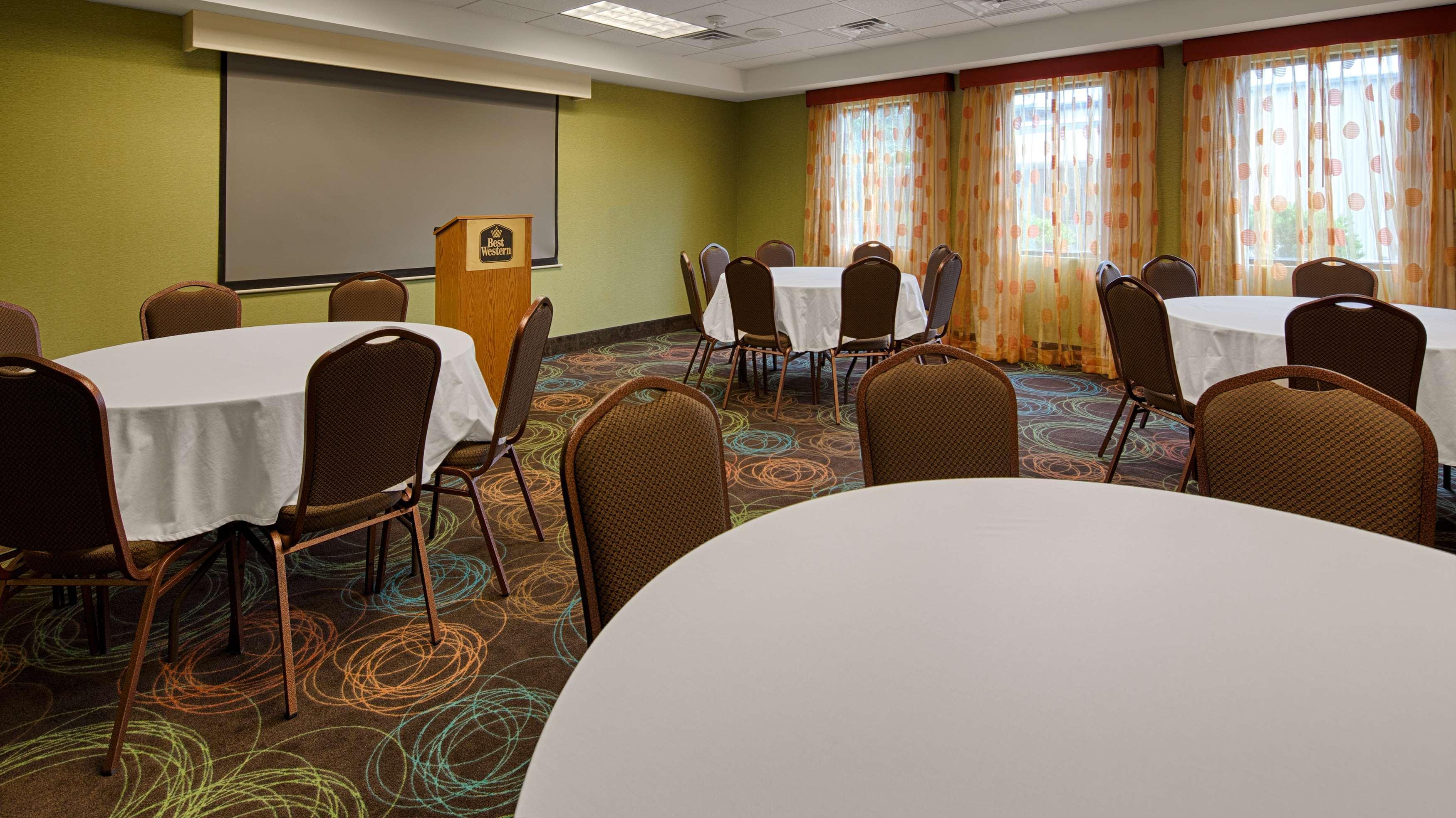 Best Western Plus Glen Allen Inn Екстер'єр фото