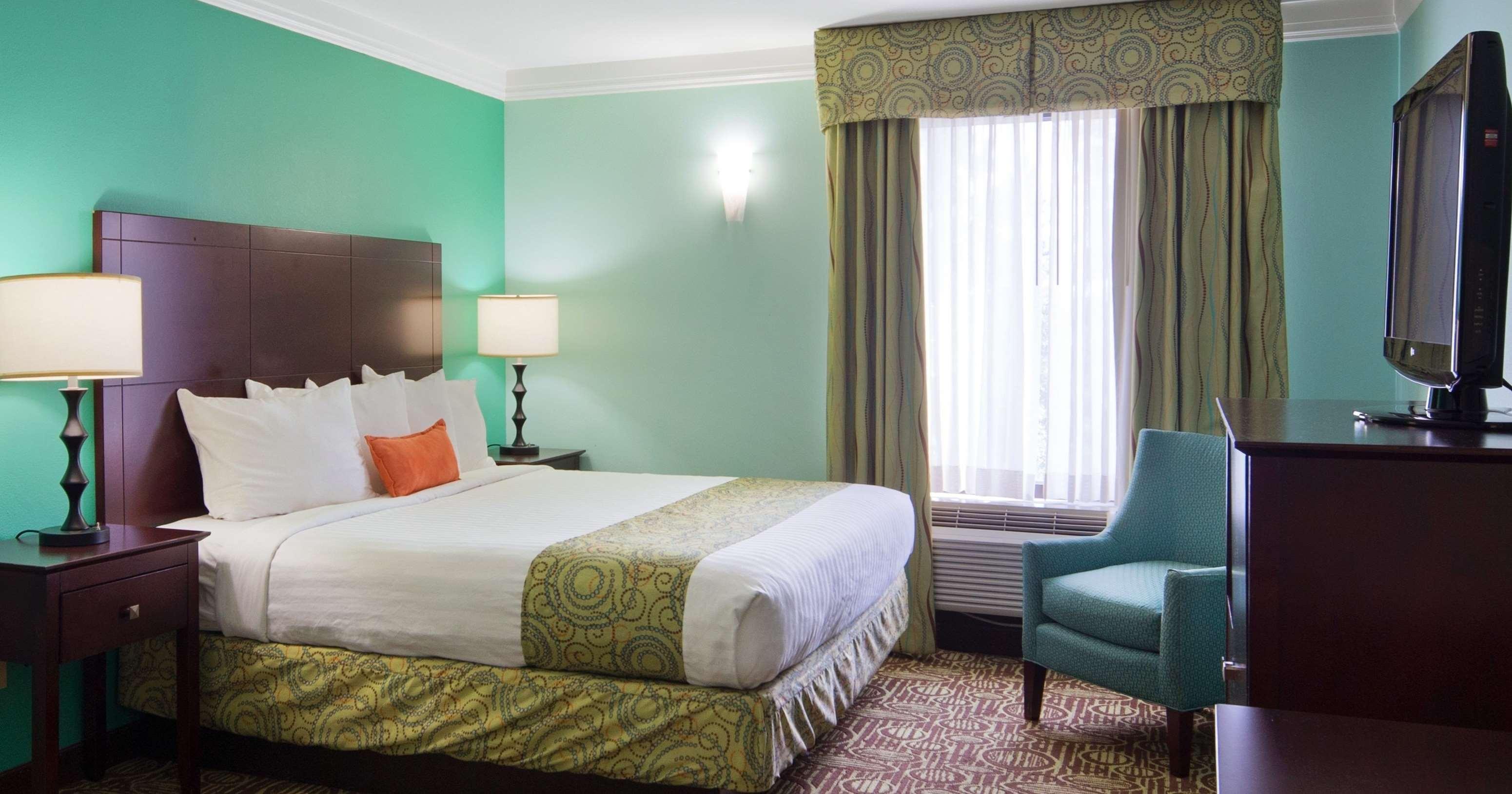 Best Western Plus Glen Allen Inn Екстер'єр фото