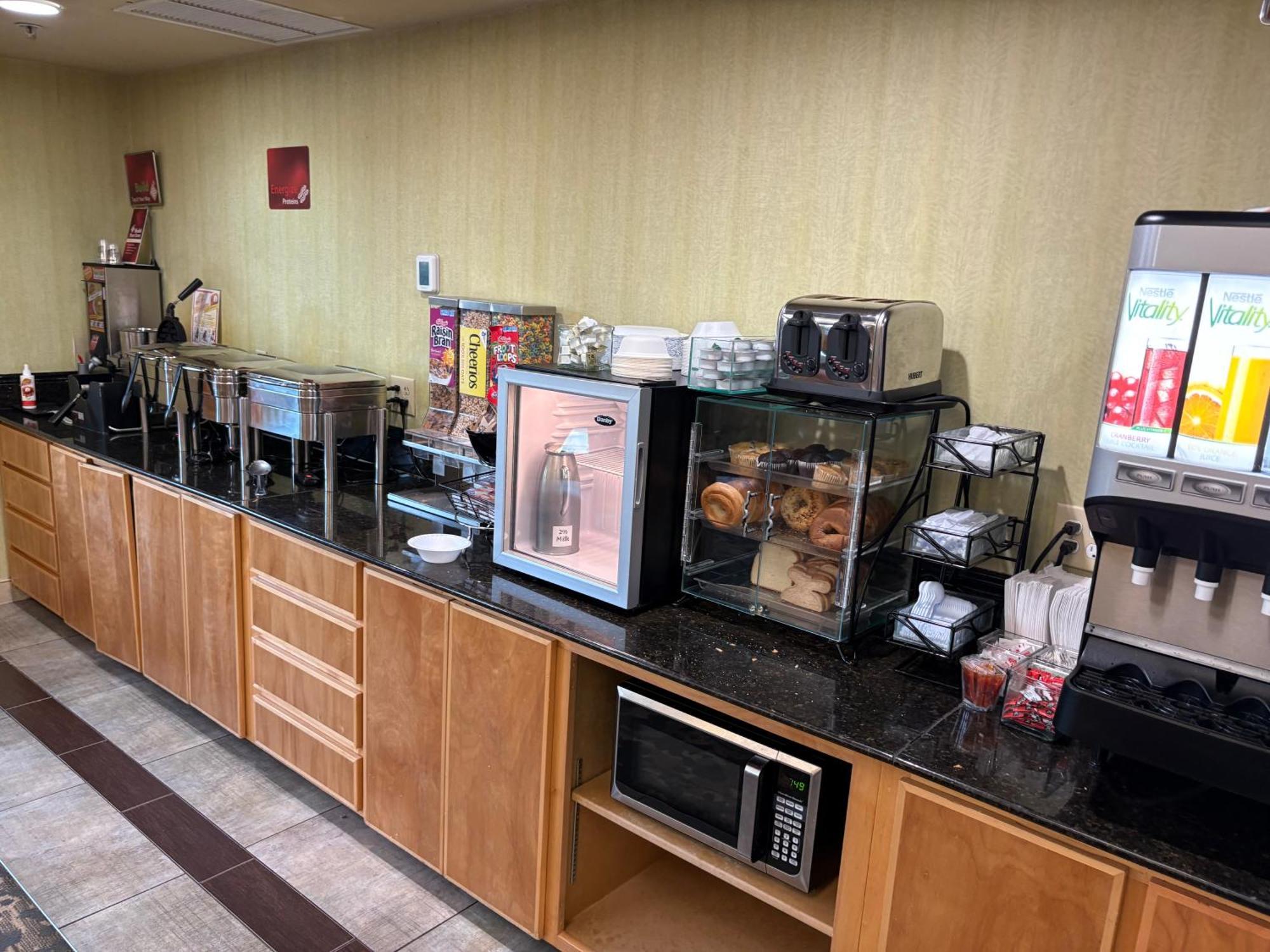 Best Western Plus Glen Allen Inn Екстер'єр фото