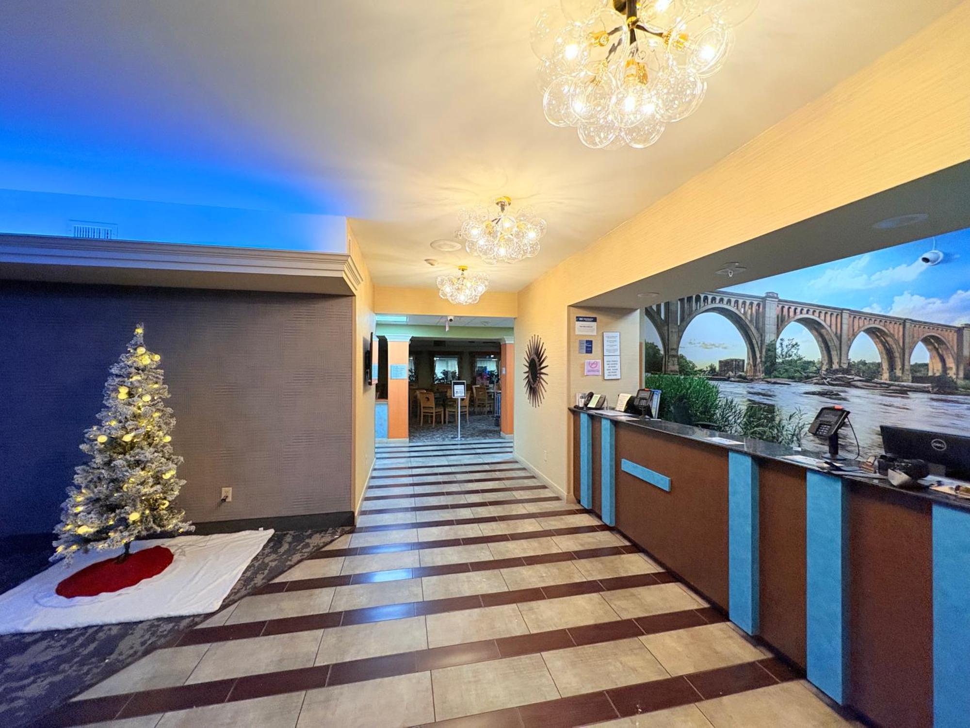 Best Western Plus Glen Allen Inn Екстер'єр фото